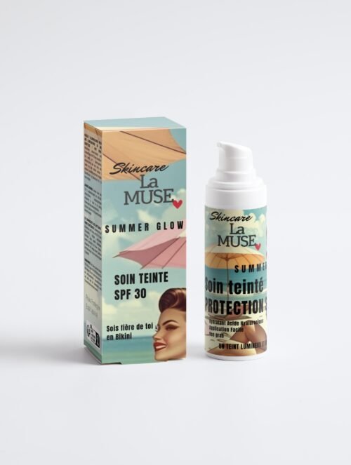 soin solaire teintée spf 30 pour un teint lumineux au soleil et protection femme en bikini vintage sur la plage Skincare La Muse